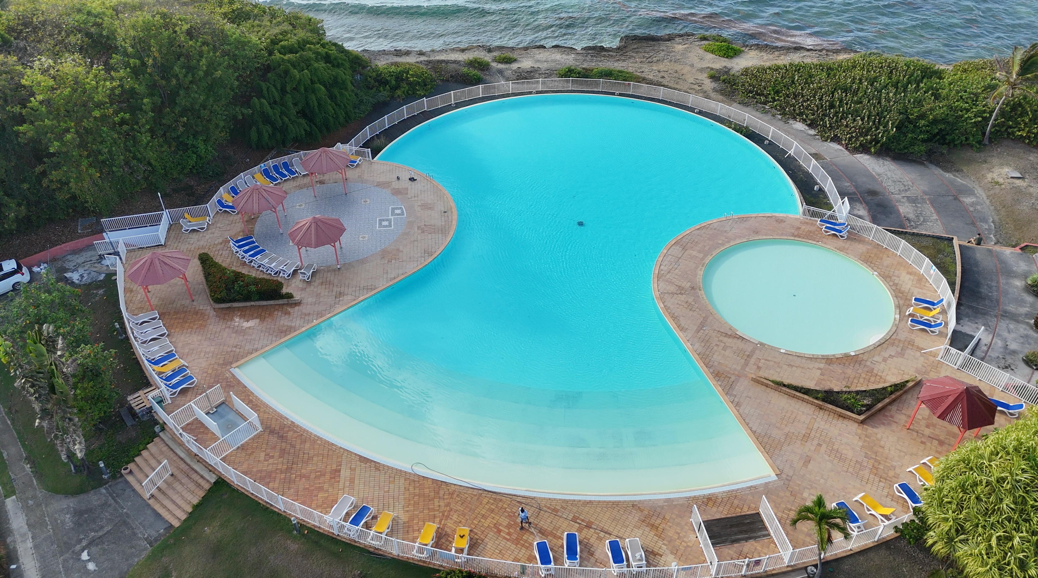 Vue aérienne piscine résidence Anse des Rochers Guadeloupe
